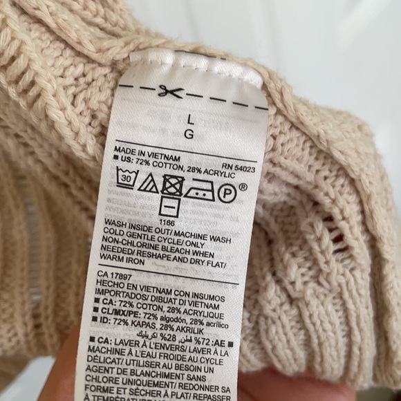 Old Navy Cardigan - Picture 4 of 5